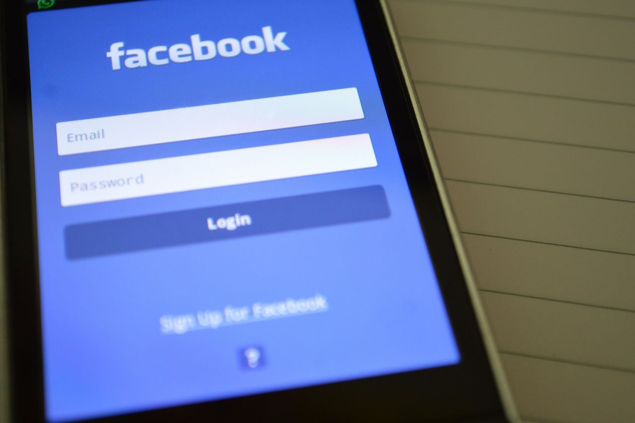 Facebook popularną przeglądarką internetową. Wyniki są niepokojące