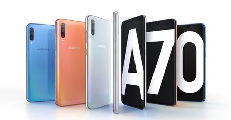 Samsung Galaxy A70 zaprezentowany - ma naprawdę duży wyświetlacz