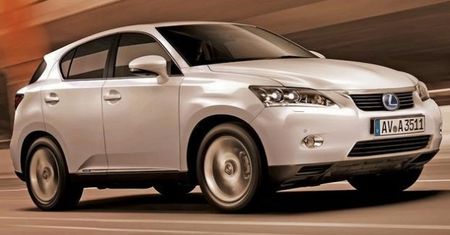 Mały SUV Lexusa jeszcze w tym roku - kto powinien się bać?