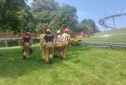 Wypadek na torze saneczkowym. Noga chłopca wciągnięta pod wagonik