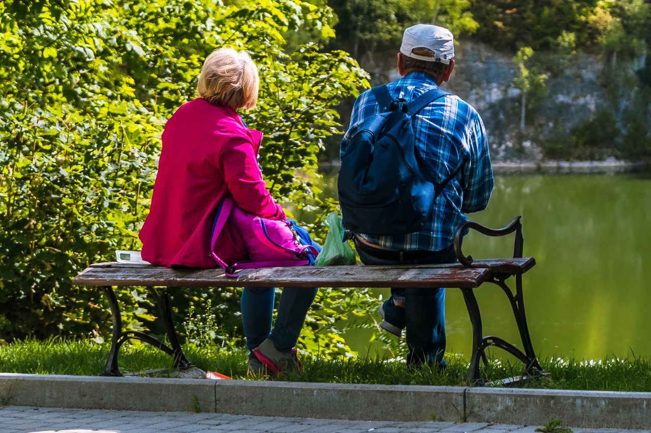 Przebadali bezdzietnych seniorów. Wyniki dają do myślenia