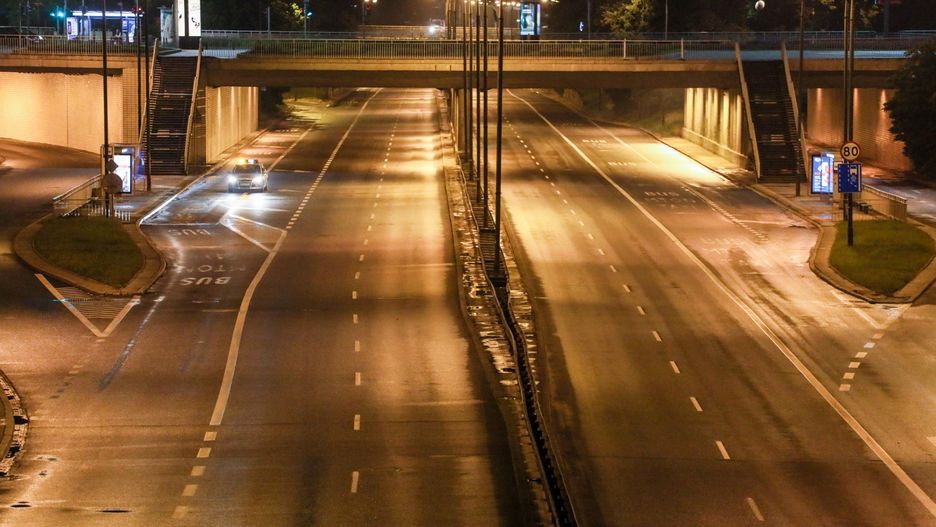 Warszawa. Szkody po nawałnicy.