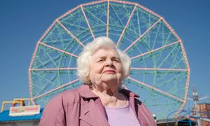 Debiut reżyserski Scarlett Johansson z polskim wątkiem