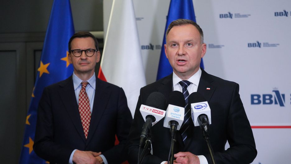 Prezydent Andrzej Duda i premier Mateusz Morawiecki zabrali głos w sobotę wieczorem