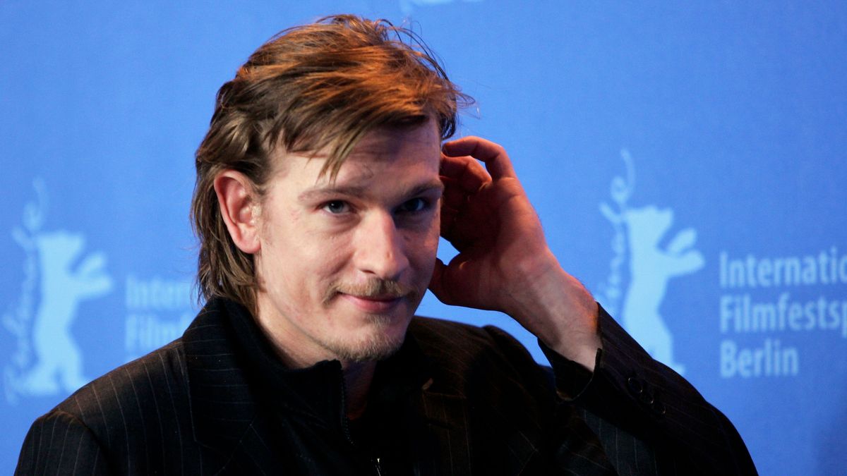 Berlinale - 'Don't Touch The Axe' - Photocall
BERLIN - FEBRUARY 15:  French actor Guillaume Depardieu attends a photocall to promote the movie 'Don't Touch The Axe' during the 57th Berlin International Film Festival (Berlinale) on February 15, 2007 in Berlin, Germany.  (Photo by Andreas Rentz/Getty Images)
Andreas Rentz
57th, 73067320, Berlin Film Festival, Berlinale, Don't Touch The Axe, EOS1DMkII-221590, International Berlin Film Festival, Internationale Filmfestspiele Berlin, Ne Touchez Pas La Hache, celebrities, celebrity