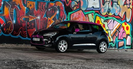 Citroën DS3 1,6 THP Dark Pink - test