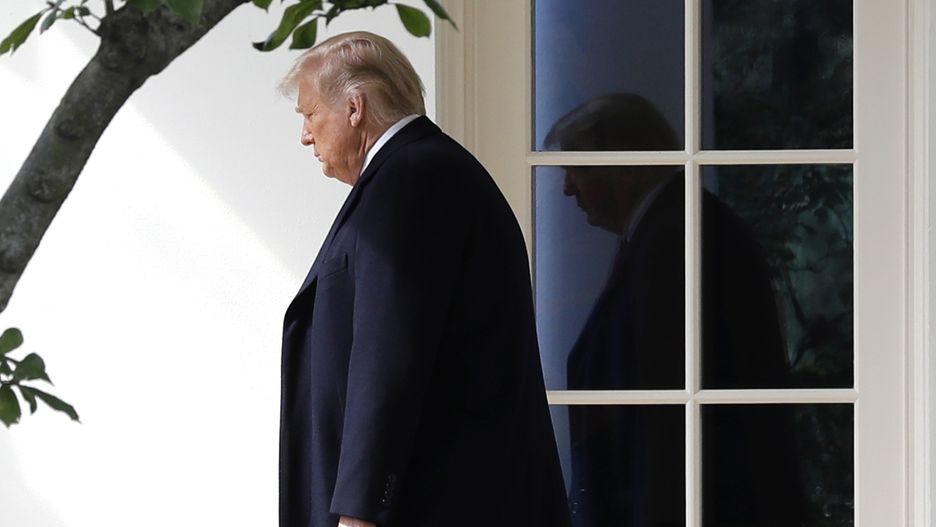 Koronawirus. Donald Trump zakażony. Co dalej z wyborami? NYT: To problem dla jego kampanii