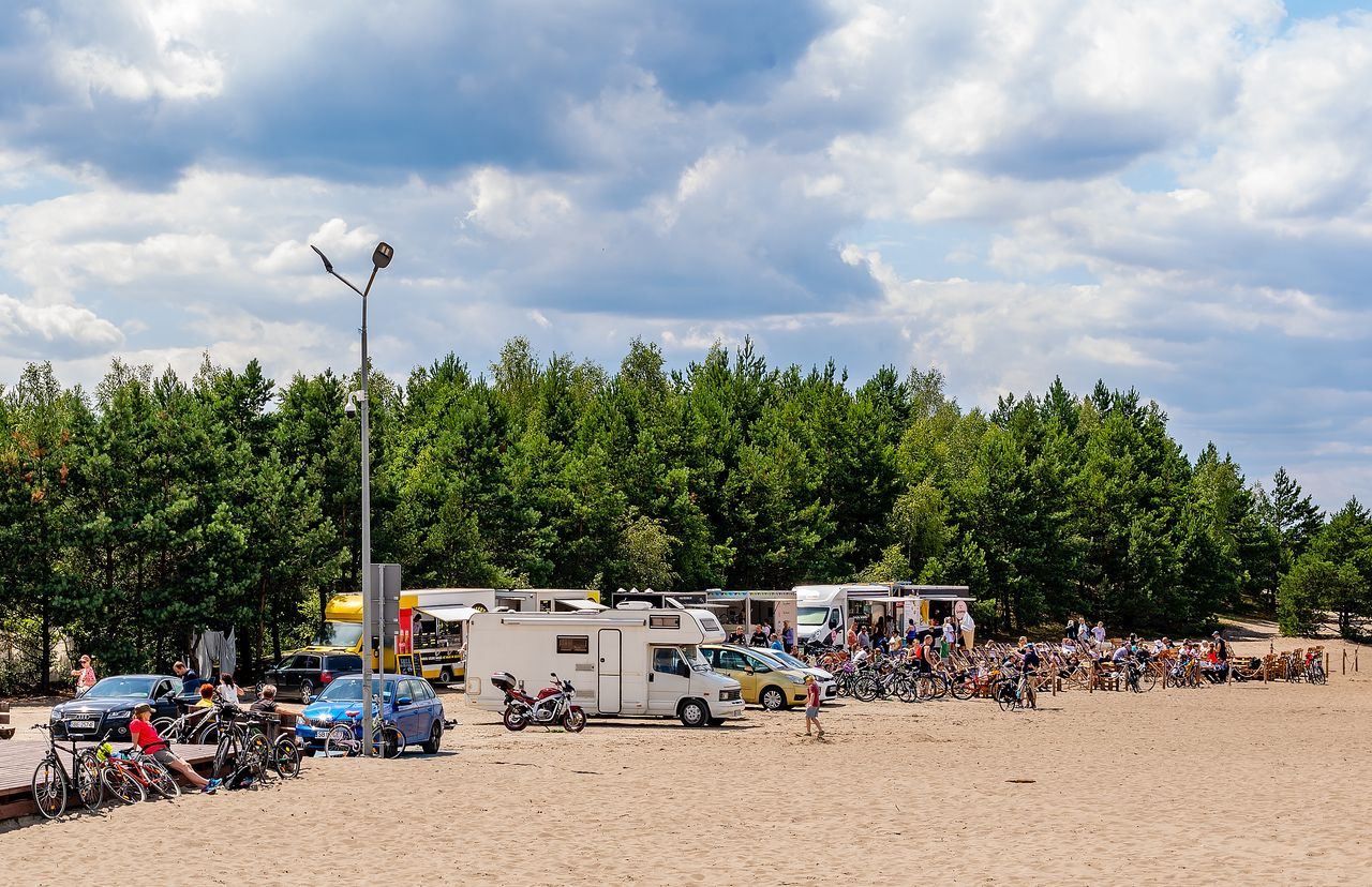 "Polska Sahara" przyciąga tłumy. W weekend przeżywała oblężenie