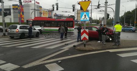 Wymusiła pierwszeństwo. Wypadek na Drodze Męczenników Majdanka (zdjęcia)