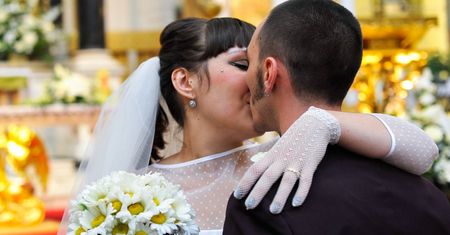 "Średniowiecze". Panny młode mówią, co słyszały na naukach przedmałżeńskich