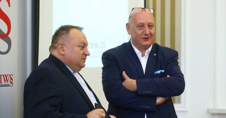 Kandydat Konfederacji mówi, co zrobi, jak wejdzie do PE. "Likwidacja"