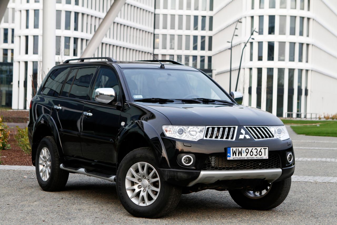 Mitsubishi Pajero Sport 2013