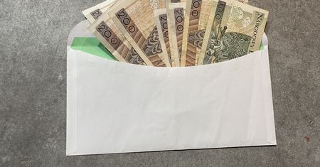Znalazł pieniądze na parkingu. Będzie surowa kara za przywłaszczenie