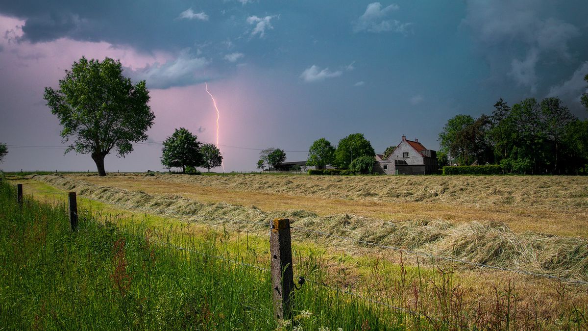 Pogoda w majówkę może mocno zaskoczyć. Uwaga na burze