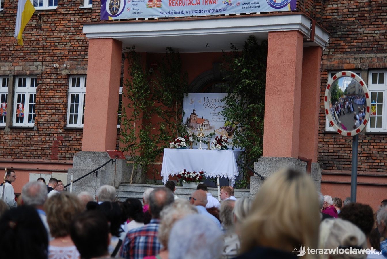 Miejska procesja Bożego Ciała przeszła ulicami Włocławka