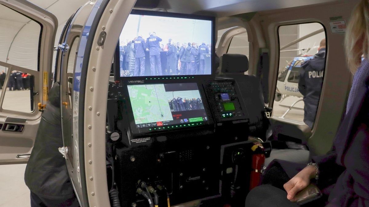Nowe policyjne śmigłowce są świetnie wyposażone
