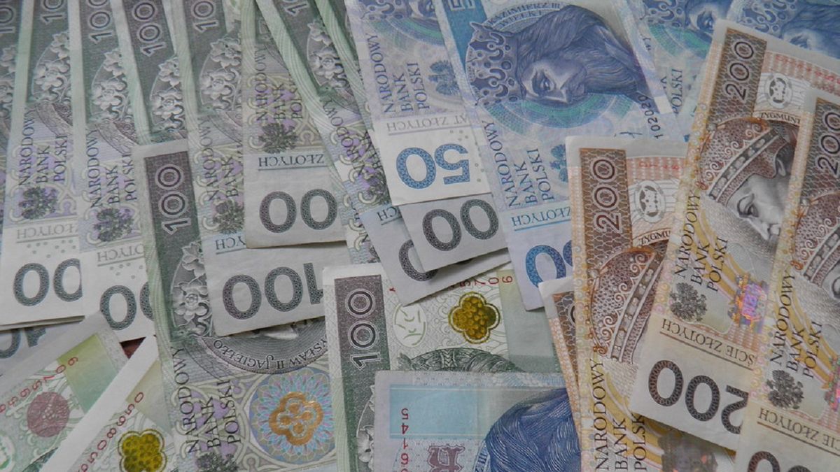 Oszuści zawierali fałszywe umowy. Wyłudzili ponad 150 tysięcy złotych