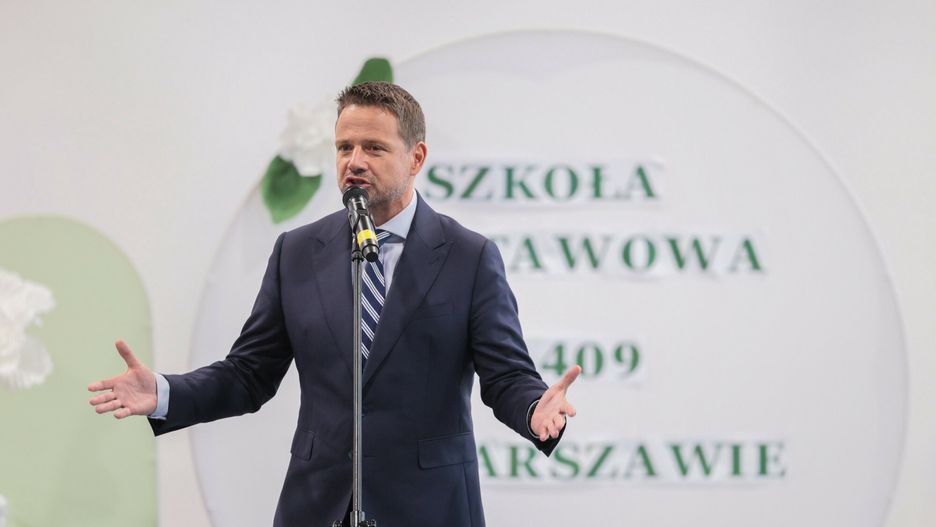 Rozpocz?cie roku szkolnego 2025/2026
Fot. Mateusz Grochocki/East News, 01.09.2025. Rozpoczecie roku szkolnego 2025/2026 w Szkole Podstawowej nr 409 na warszawskim Ursusie, z udzialem prezydenta miasta Rafala Trzaskowskiego (n/z).
Mateusz Grochocki