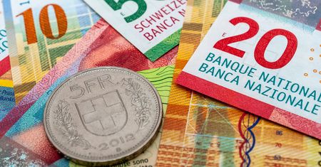 Zła wiadomość dla frankowiczów. Do jednego problemu dołączył kolejny