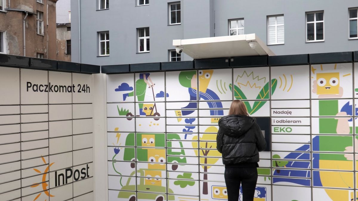 Paczkomaty zaczęły znikać z centrum Poznania