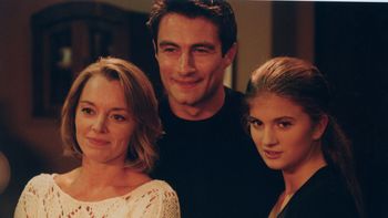 Katarzyna Chrzanowska z serialu "Adam i Ewa" przeżyła rodzinną tragedię. Jak dziś wygląda i co u niej słychać? (FOTO)