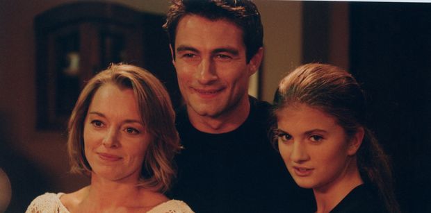 Katarzyna Chrzanowska z serialu "Adam i Ewa" przeżyła rodzinną tragedię. Jak dziś wygląda i co u niej słychać? (FOTO)