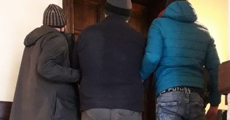 Śląskie. Policjant uratował skatowanego mężczyznę. Sprawca pobicia trafił do aresztu