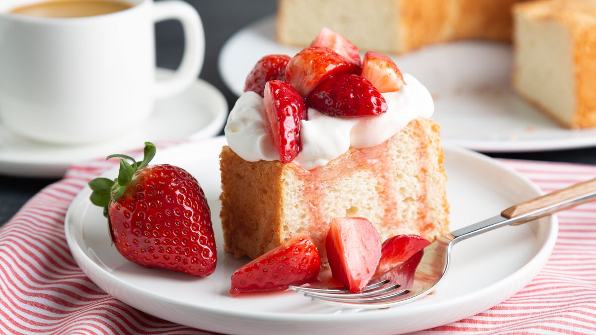 Blondie z truskawkami może cię zaskoczyć smakiem