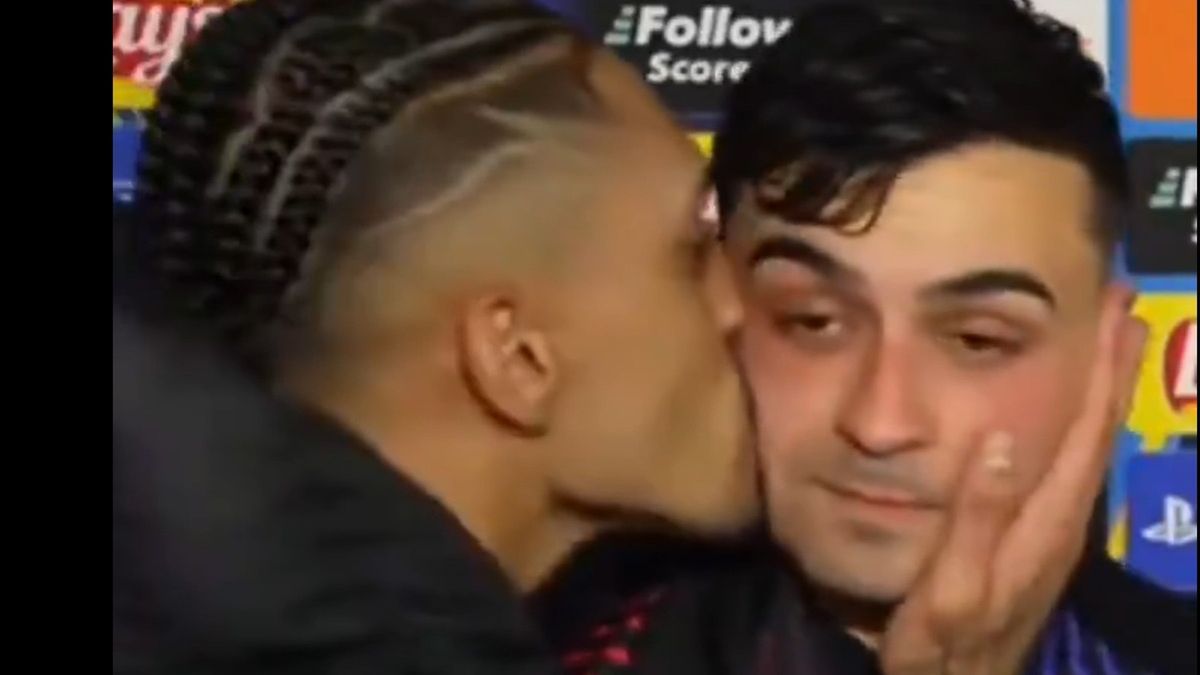 Raphinha i Pedri po meczu FC Barcelony z Benficą