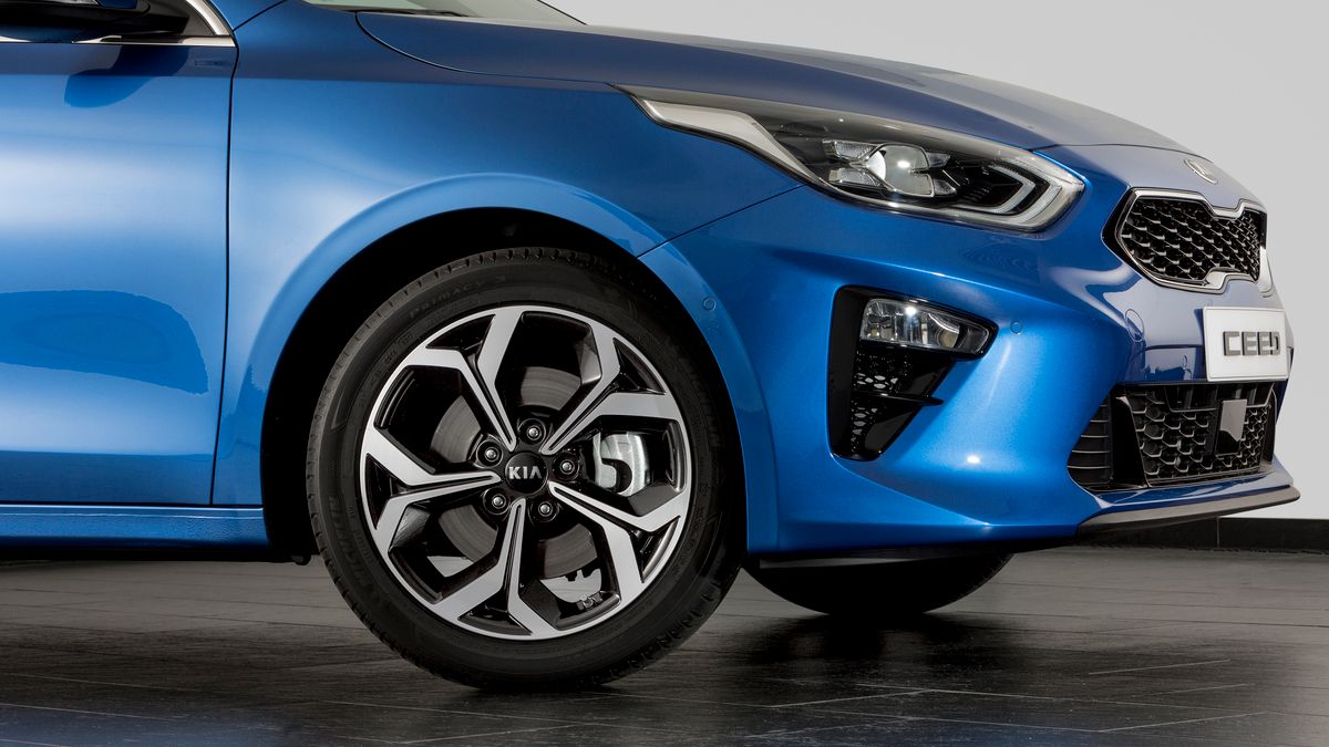 Jeżeli podoba ci się Ford Focus i jego cennik, powinieneś koniecznie sprawdzić ofertę Kii.