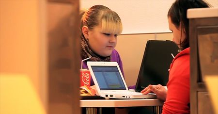 Coraz więcej młodych choruje na raka. Winna otyłość