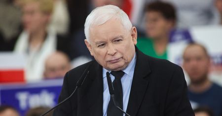 Komisja powołała pierwszą listę świadków ws. Pegasusa. Jest na niej prezes PiS