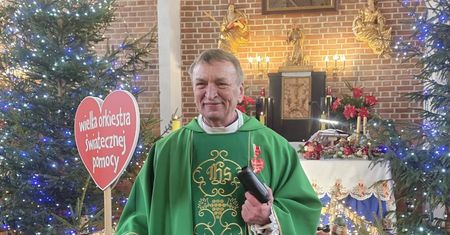 Proboszcz z Elbląga przekazał tacę na WOŚP. Tak zareagowali ludzie