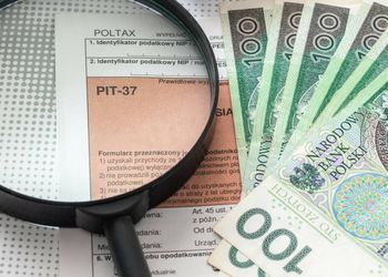 Ruszają rozliczenia PIT. Przez wysłanie "z automatu" możemy stracić