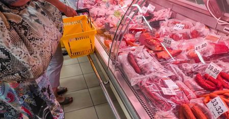Antybiotyki w mięsie. Fatalny raport dla Polski