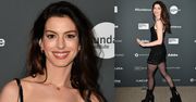 Dawno niewidziana Anne Hathaway bryluje na festiwalu filmowym w SUKIENCE MINI i traperach na obcasie (ZDJĘCIA)