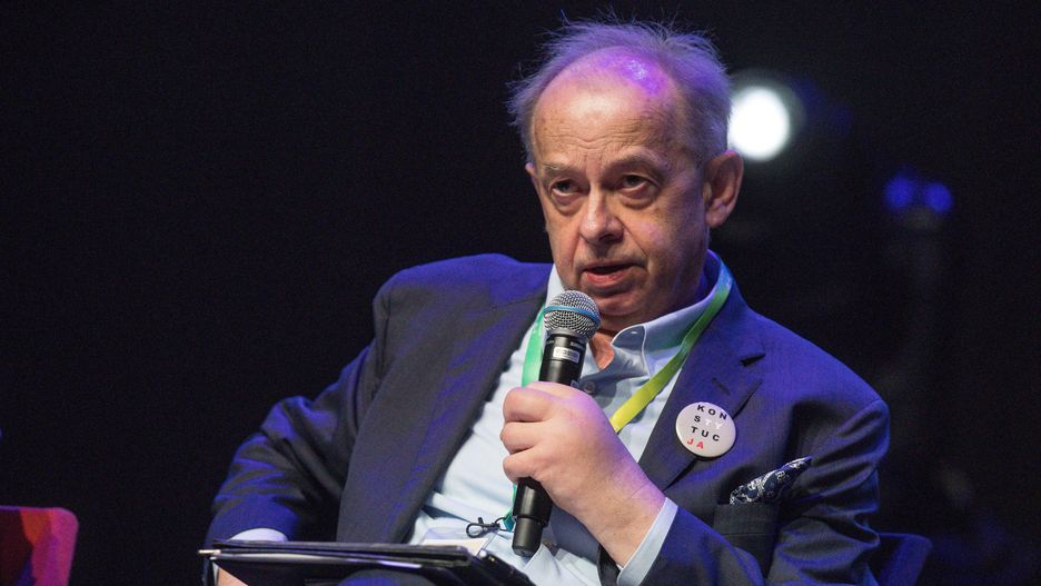 PiS pozwał prof. Wojciecha Sadurskiego. Jest decyzja sądu