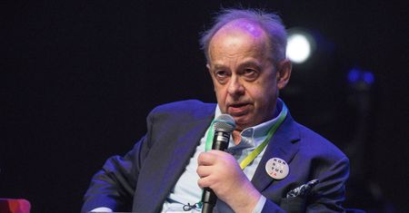 Prof. Wojciech Sadurski nazwał PiS "zorganizowaną grupą przestępczą". Jest decyzja sądu