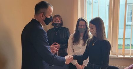 Wolontariuszki WOŚP nagrodzone przez wojewodę. Uratowały mężczyznę