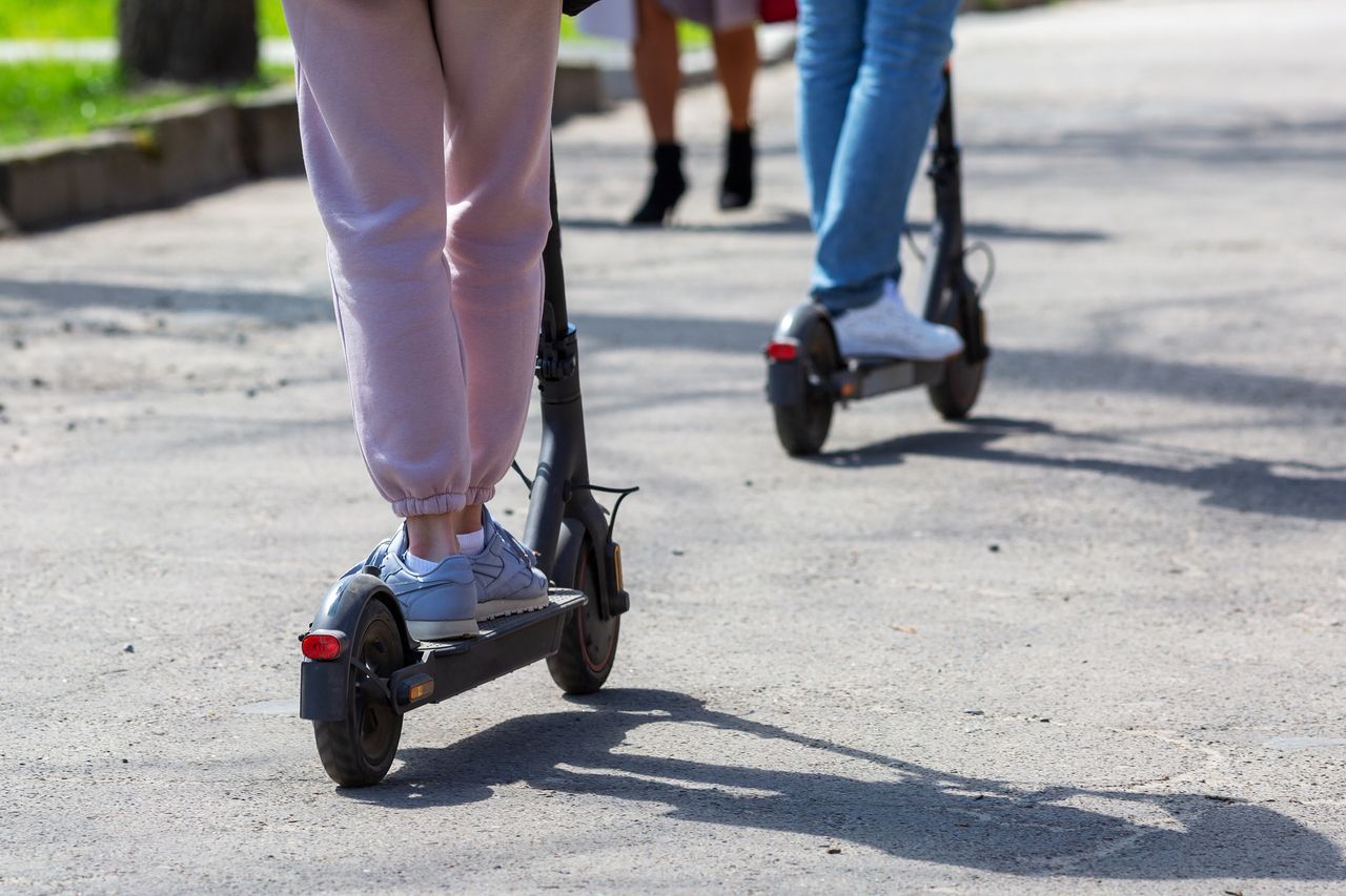 Od 3 czerwca nowe zasady dla dzieci na rowerach i e-hulajnogach. Grozi mandat