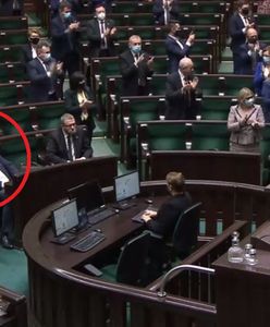 Sejm. Janusz Korwin-Mikke zasnął podczas przemówienia Mateusza Morawieckiego?