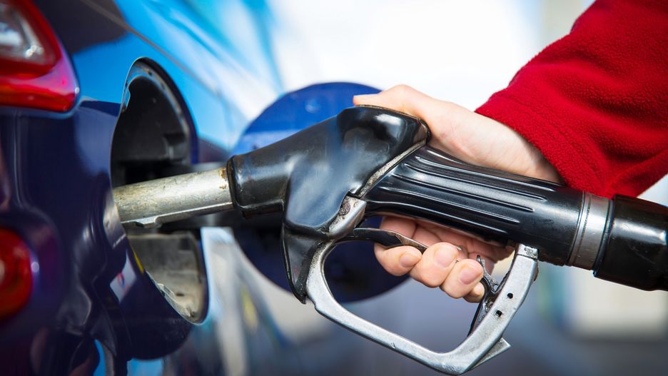 Cen paliw w dół. Diesel oddala się od psychologicznej granicy