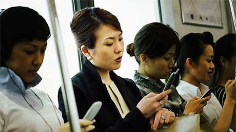 Użytkownicy telefonów komórkowych nie klikają w reklamy 1