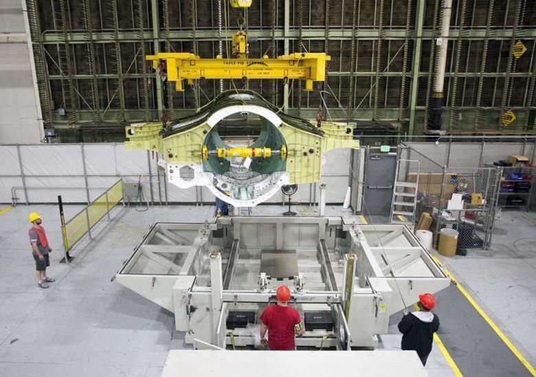 Prace nad myśliwcem F-35 w zakładach Lockheed Martin.