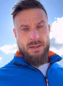 Łzy i drżący głos. PashaBiceps stracił czworonożnego przyjaciela
