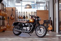 Triumph i Gibson pokazali efekt współpracy – motocykl i gitara do kompletu