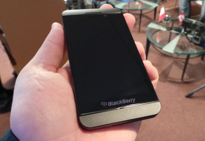 Tani model z BlackBerry OS 10 strzałem w dziesiątkę? 1