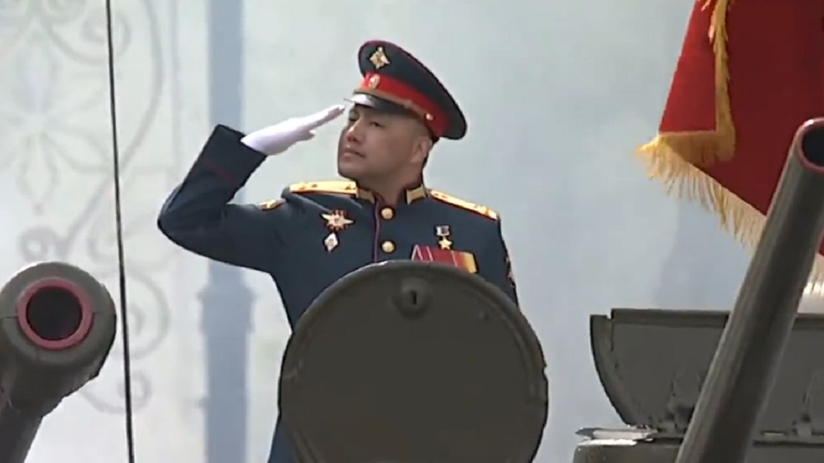 Azatbet Omurbekow jest oskarżany o zabójstwo cywili pod Kijowem 