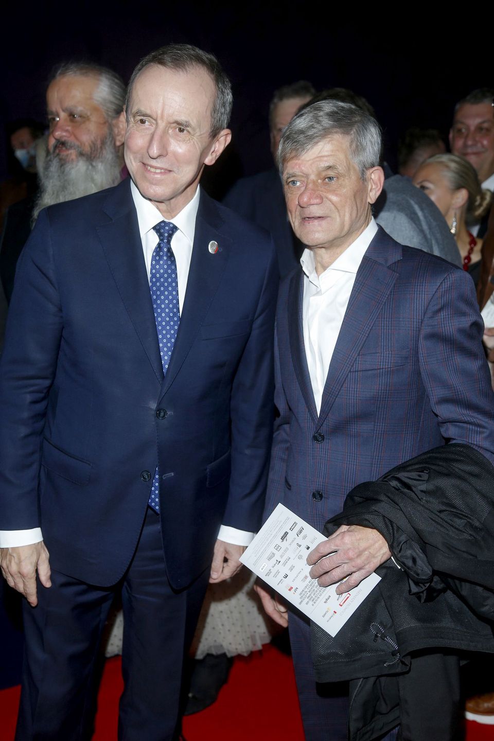 premiera "Wesela": Tomasz Grodzki pozuje na ściance