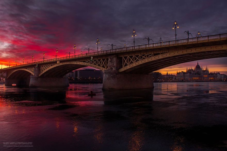 Przez 5 lat szukał idealnego światła, aby sfotografować Budapeszt. Udało mu się 5